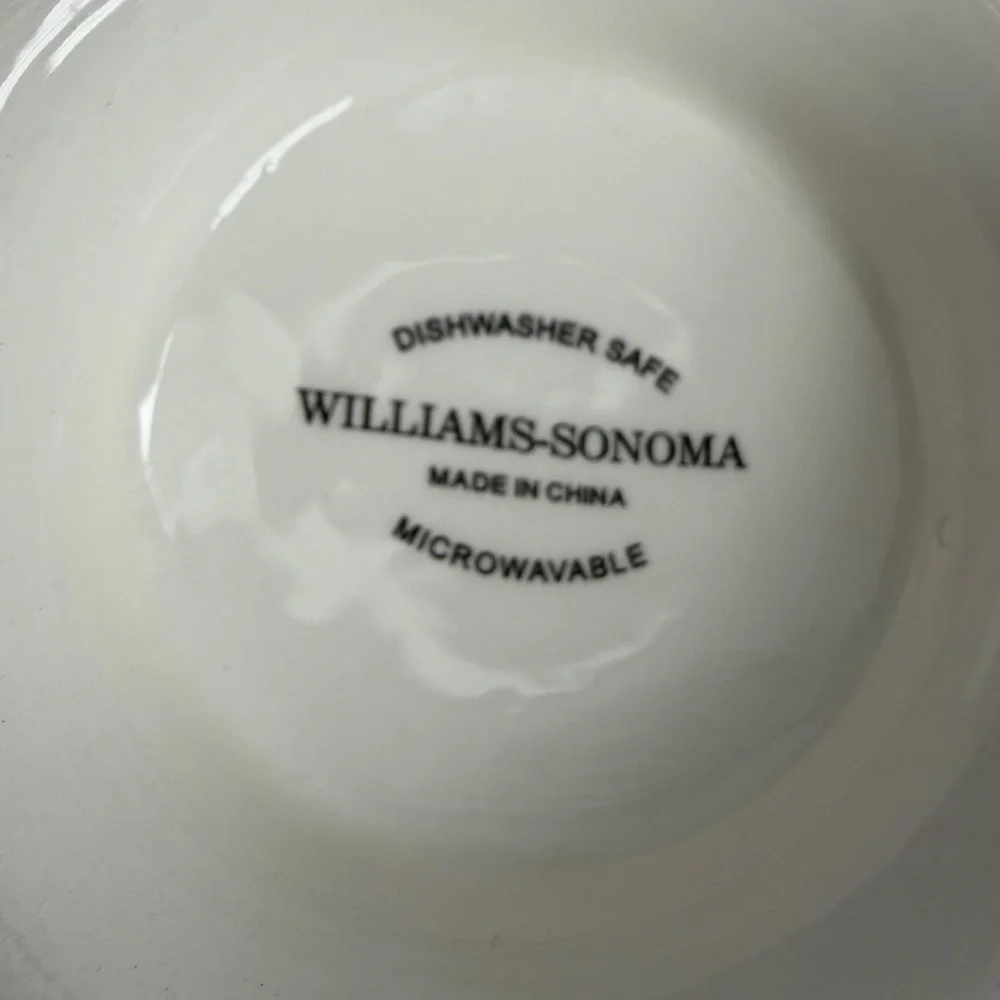 Williams-Sonoma White Red 2007 Snowman Chef Footed Mug Ceramic Winter Coffee